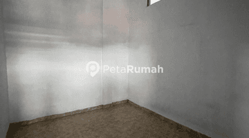 Gambar 3 Townhouse Komplek Sepakat Lestari