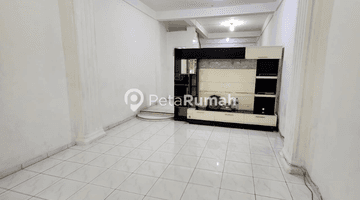 Gambar 1 Townhouse Komplek Pasar Iii Baru