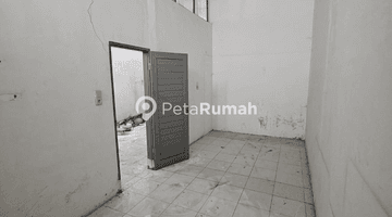 Gambar 4 Rumah Petak Jalan Sidodame