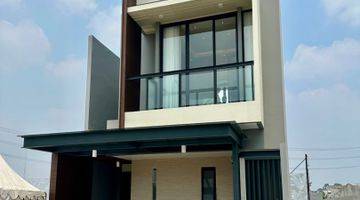 Gambar 1 South Tresor New Luxury Residential Town House 