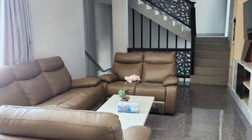 Gambar 3 Rumah 3 Lantai Shm Bagus Full Furniture Pesangrahan 