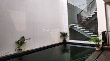 Gambar 4 Dijual Rumah Bagus 3 Lantai Modern Minimalis