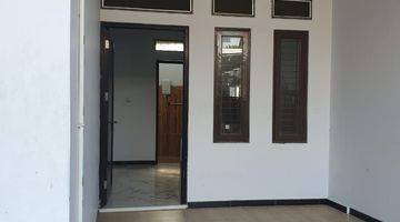 Gambar 2 Di Jual Rumah 2 Lantai Modern