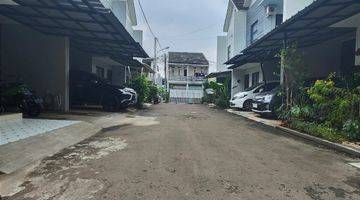 Gambar 2 Dijual Rumah Super Strategis area Bintaro Full Furnished tinggal bawa pakaian sajaa