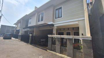 Gambar 4 Rumah di Town House Batas Alamanda Jalan Batas Ii, Kelurahan Baru, Kecamatan Pasar Rebo, Kota Jakarta., Jakarta Timur