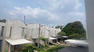 Gambar 3 Rumah Townhouse Cantik 2 Lantai Curug Induk Dekat Yasmin