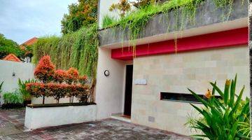 Gambar 2 Villa For Sale in Seminyak 