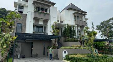 Gambar 1 Rumah 3 Lantai Area Pegunungan Baru Unfurnished SHM