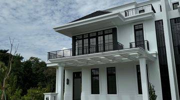 Gambar 1 Rumah Siap Huni 3 Lantai Classic Di Dekat Golf Summarecon Bogor