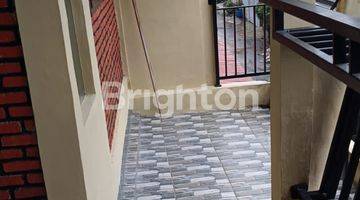 Gambar 4 Di Jual Rumah dua lantai Bukit mekar wangi Tanah seral