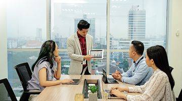 Gambar 1 Ruang Kantor di Surabaya Pusat