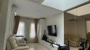 Gambar 1 Rumah jual rugi di Cluster camden house