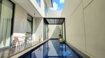 Gambar 2 Rumah Mewah With Pool Lancewood Navapark Bsd City