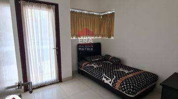 Gambar 4 Rumah Modern Semi Furnished Cluster Zebrina Jakarta Garden City