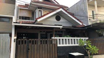 Gambar 1 Di jual rumah cantik 2 lantai di kayu putih Jakarta Timur 