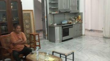 Gambar 4 Dijual Rumah 2.5 Lantai Dengan Halaman Luas Di Bekasi