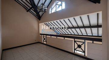 Gambar 5 Rumah Unfurnished SHM di Kebayoran Baru , Jakarta Selatan