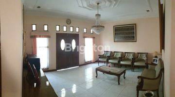 Gambar 2 HUNIAN CANTIK LUAS 2 LANTAI  SEMI FURNISHED DEKAT UI DEPOK