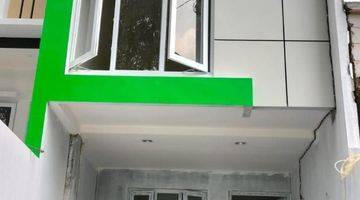 Gambar 1 RUMAH DI JUAL DI KELAPA GADING JALANAN 2.5 MOBIL.
DALAM KOMPLEK PERUMAHAAN ONE GATE SYSTEM.
JALANAN BESAR.