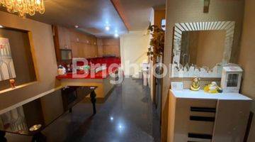 Gambar 3 Rumah 4.5 Lantai Full Furnished Jalan 2 Mobil Jelambar Jakarta Barat