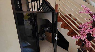 Gambar 3 Rumah Mewah Fully Furnished Dekat Sport Club, Pondok Candra Sidoarjo - SHM, Luas 162/168 m&#xb2;