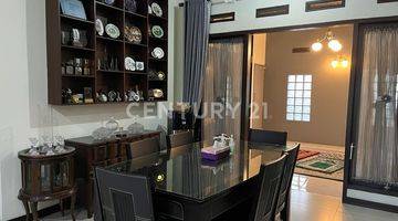 Gambar 3 Rumah Bagus Semi Furnished Sertifikat Hak Milik di 3MR8+CCF, Bandung