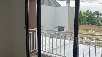 Gambar 3 Dijual Rumah 2 Lantai Banting Harga