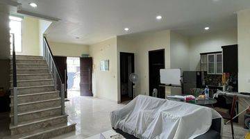 Gambar 1 Rumah 2 Lantai Golf Island Orchestra 8x15 Full Furnished 3 BR