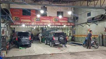 Gambar 5 Ruang Usaha Bengkel Mobil Di Bekasi 