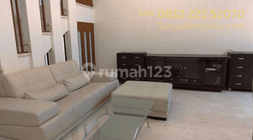 Gambar 5 Rumah Minimalis Asri di Komplek Balepakuan Ciumbuleuit