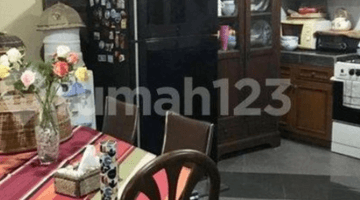 Gambar 5 Rumah Bagus Semi Furnished di Taman Bumi Prima