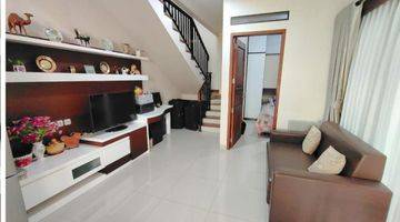 Gambar 5 Dijual Rumah Lux Furnished Di Perum Cigadung Hills