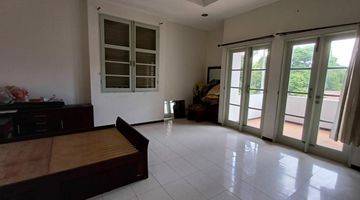 Gambar 5 Dijual Rumah Modern American Classik Di Batununggal