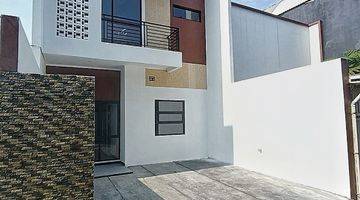 Gambar 1 Rumah 2 Lantai Baru Unfurnished SHM di Gegerkalong, Bandung