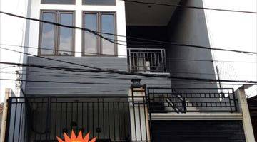 Gambar 1 Dijual Cepat Bu Rumah 3,5 Lantai, Shm, di Tarian Raya, Kelapa Gading, Jakarta Utara.