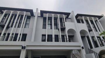 Gambar 2 Rumah di Cluster Aether, Greenwich, Tangerang