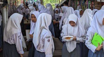 Gambar 2 Kantin Sebelah Sekolah Swasta - 3 Mnt Ke Tol Lingkar Bogor Kemang