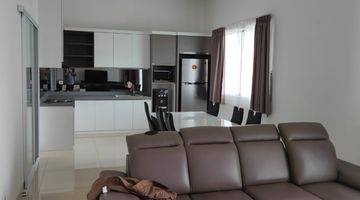 Gambar 3 Rumah Pik Crown Golf 8x24m2 2,5 Lantai Full Furnished Bagus