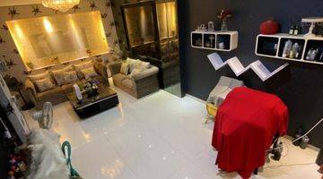 Gambar 1 Rumah 4 Lantai Bagus Furnished SHM di Jelambar, Jakarta Barat