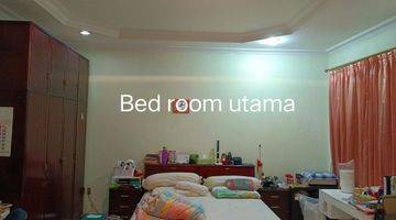 Gambar 5 Rumah 2 Lantai Bagus Semi Furnished SHM di Taman Harapan Indah, Jakarta Barat