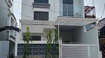 Gambar 2 Rumah Modern Dekat Green Pramuka Rawasari Jakarta Pusat 