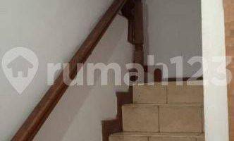 Gambar 1 Rumah Dijual Klasik Plus Kosan Di Sayap Dago