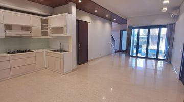 Gambar 2 Modern Townhouse In Cipete Area. Must See