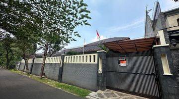 Gambar 1 Disewakan Rumah Semi Furnished Hang Lekir Jakarta Selatan