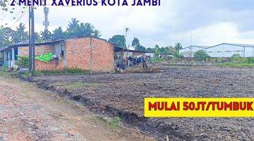 Gambar 1 Tanah Pall Merah Uka Dekat Xaverius 1,2 Tumbuk