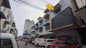 Gambar 3 Jual Ruko Penuin Center 3lt Lokasi Depan Bcs