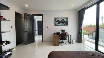 Gambar 5 Freehold Luxury Villa( Modern Style) In Padonan Canggu