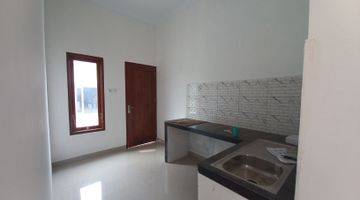 Gambar 4 Rumah Semi Furnished SHM di Jalan Purwomartani 