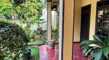 Gambar 2 Dijual Rumah Lingkungan Asri Kebayoran Lama