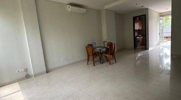 Gambar 1 Town House Puri Mansion , 3+1 BR Semi Furnish Jakarta Barat 